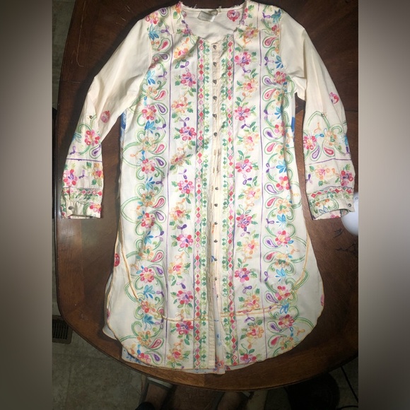 Anthroplologie Aratta Silent Long Embroidered button down Tunic - Picture 2 of 5